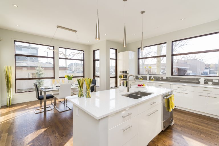 OAKEL-CITY-Flooring-product-768×513 Modern kitchen with large windows